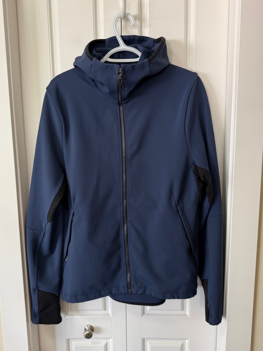 Lululemon Live In Practice Jacket | Men’s Medium | Hooded Softshell Jacket